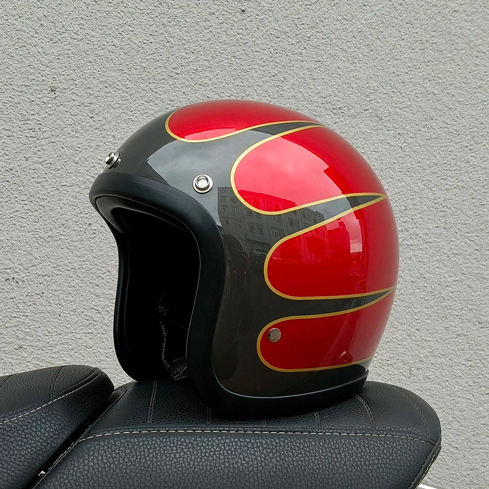 Retro Helmet - Flat Red