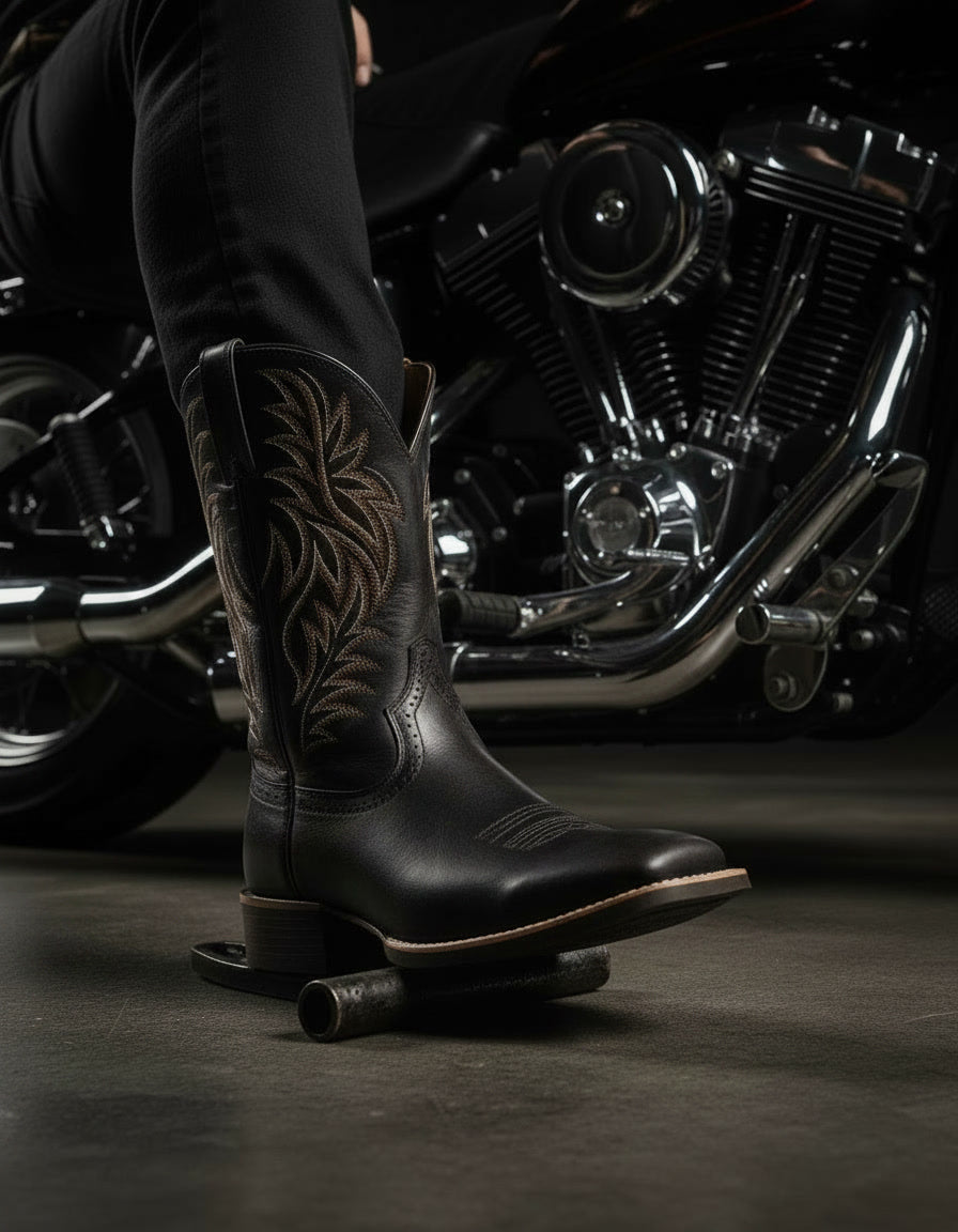 Outlaw Cowboy Boot - Black