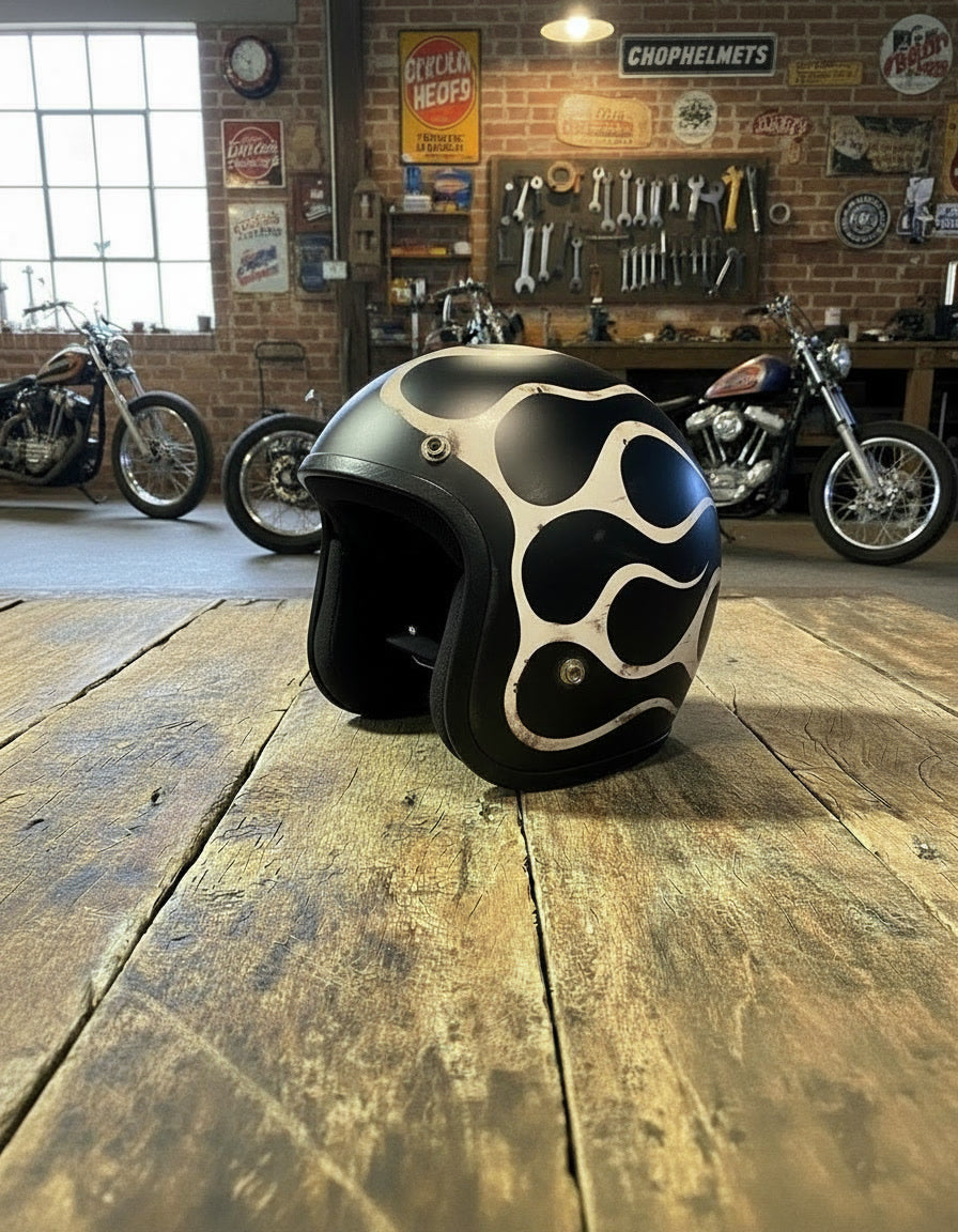 Retro Helmet - Ash Flames