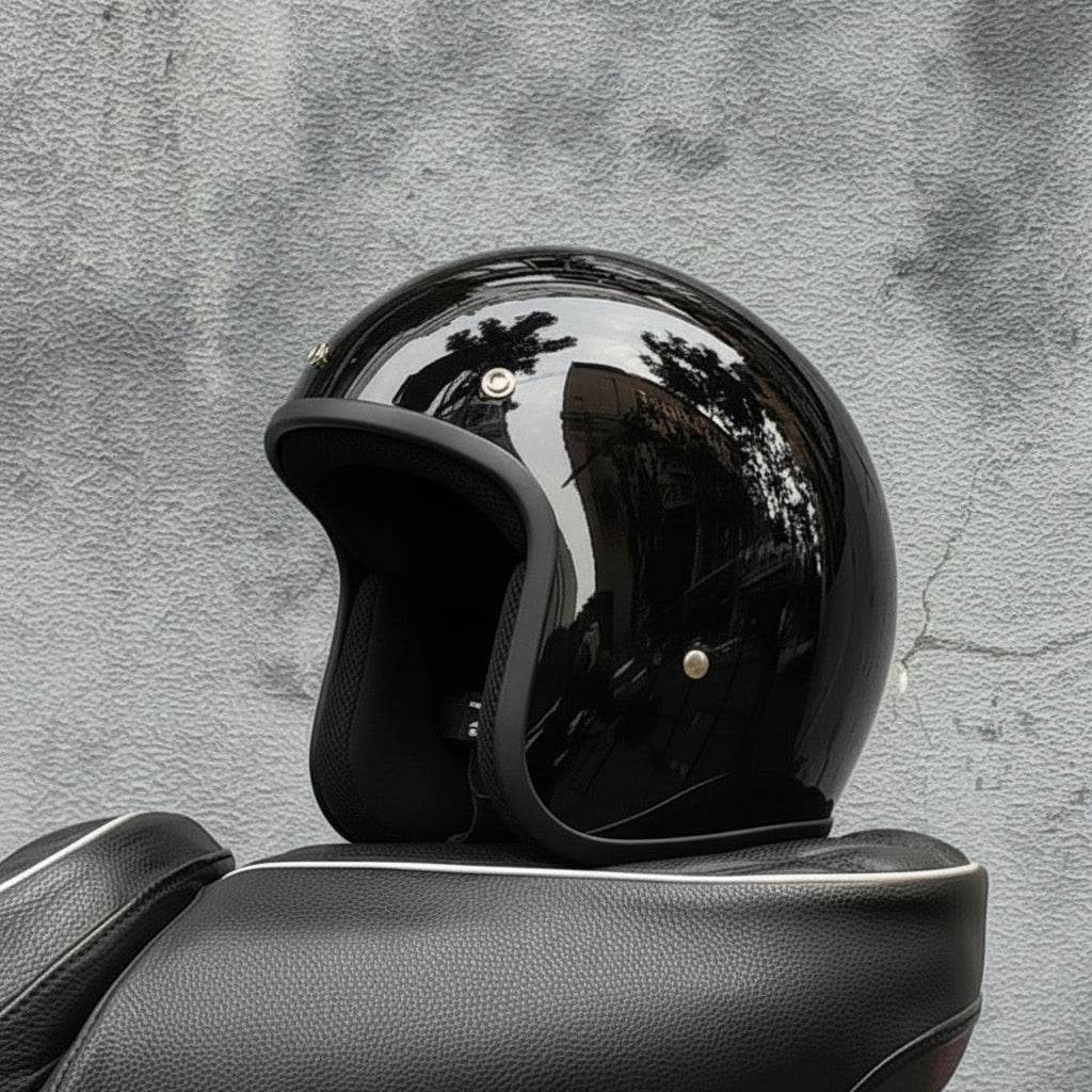 Retro Helmet - Black
