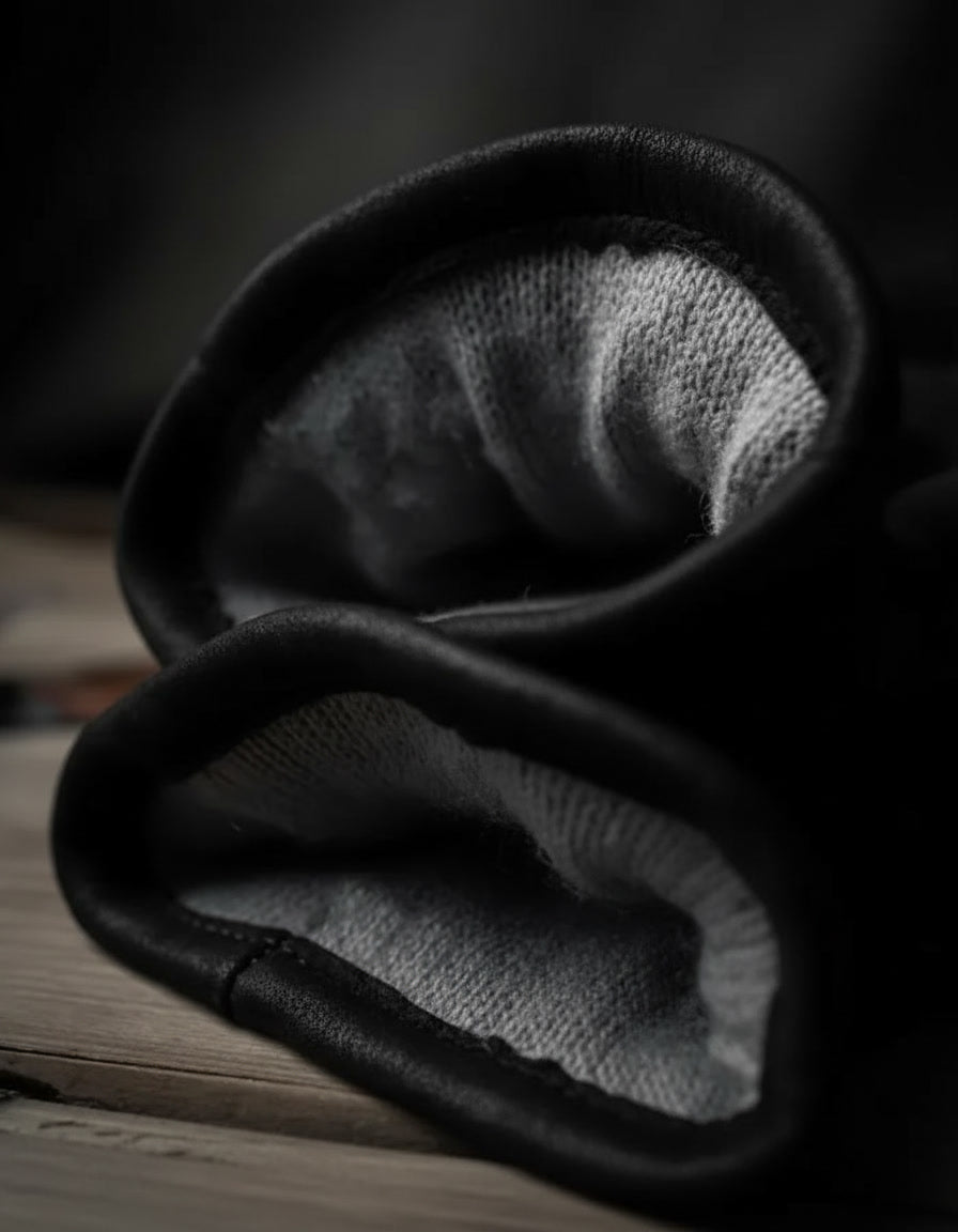 Retro Gloves – Ironwood (Black)