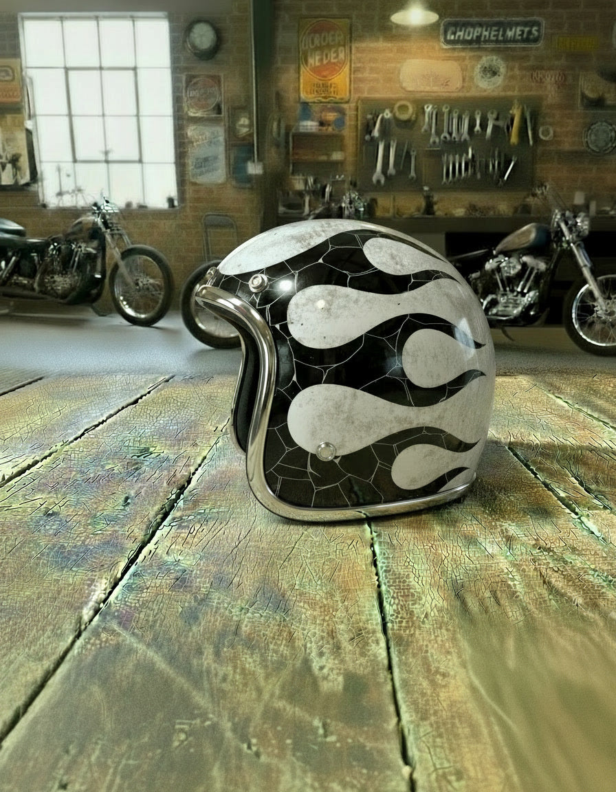 Retro Helmet - Cracked Bone